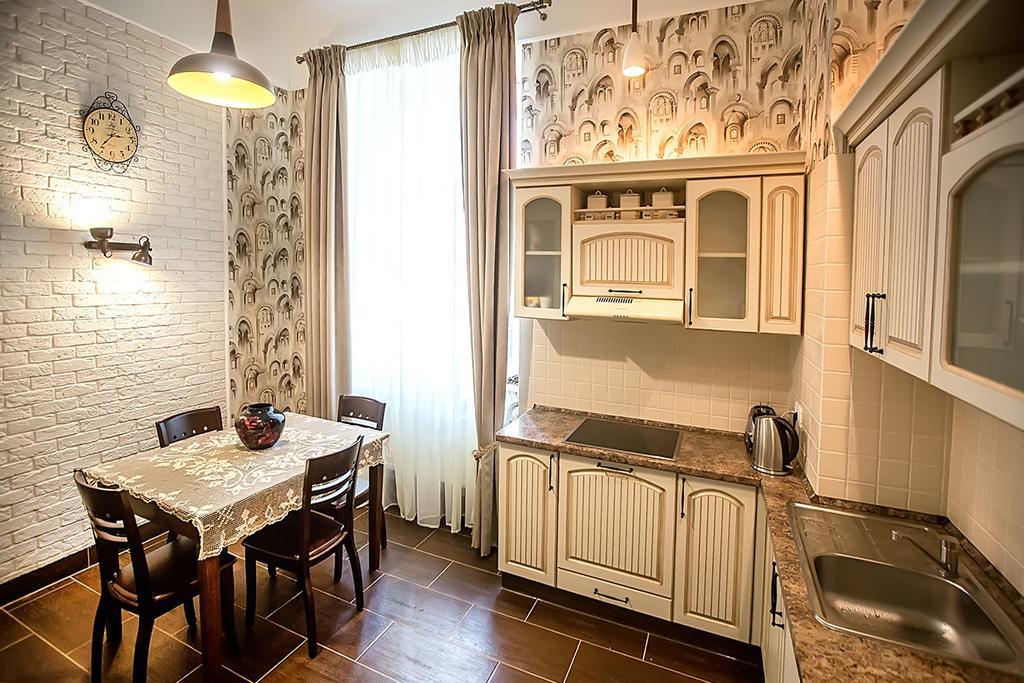 Gorgeous Apartments In Historical Center Of Lvov Buitenkant foto
